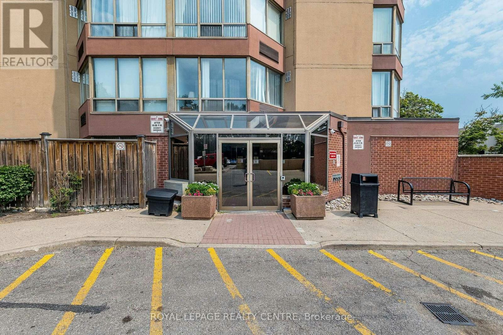 807-25 Fairview Road W, Mississauga, ON, L5B 3Y8 - 47