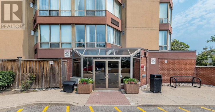 807-25 Fairview Road W, Mississauga, ON, L5B 3Y8 - 47