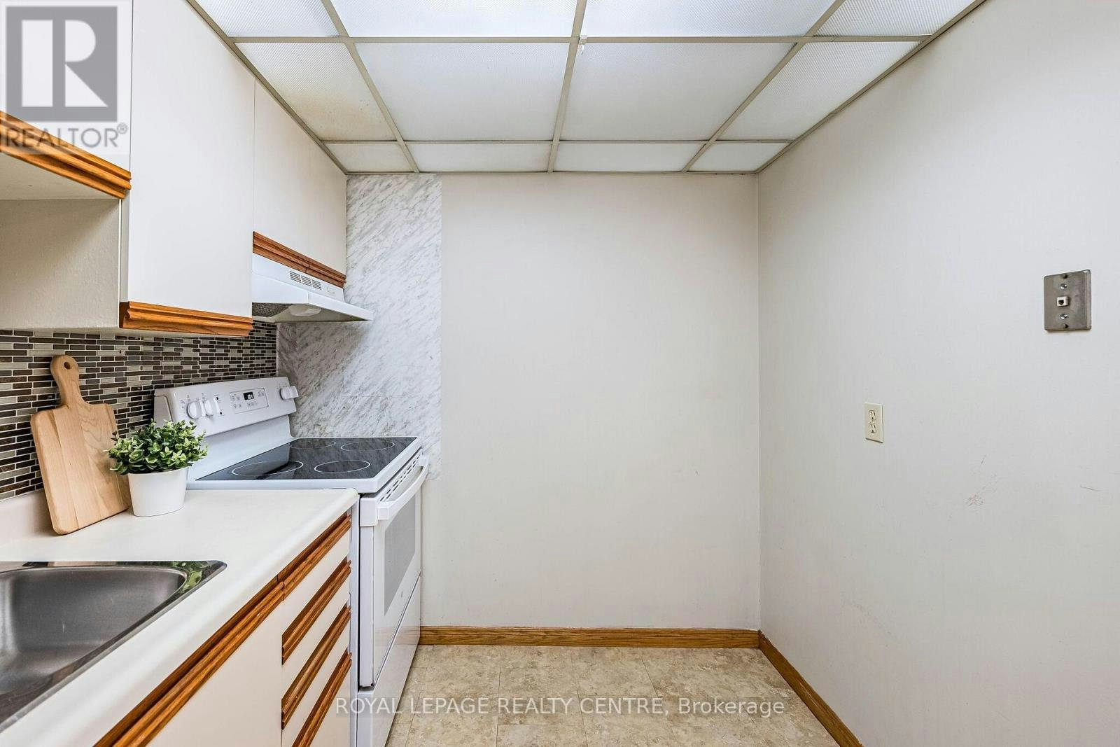 807-25 Fairview Road W, Mississauga, ON, L5B 3Y8 - 20