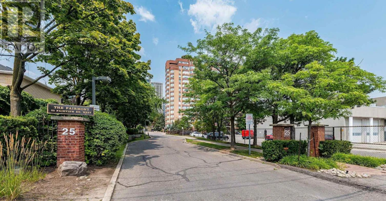 807-25 Fairview Road W, Mississauga, ON, L5B 3Y8 - 3