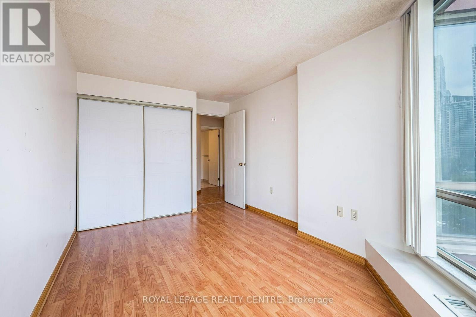 807-25 Fairview Road W, Mississauga, ON, L5B 3Y8 - 34
