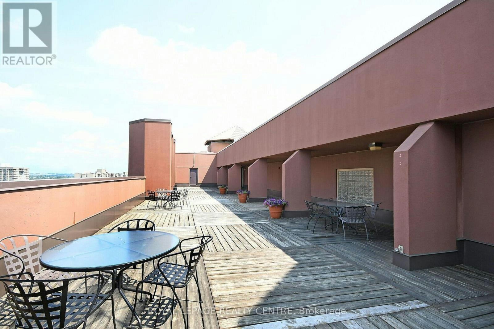 807-25 Fairview Road W, Mississauga, ON, L5B 3Y8 - 44