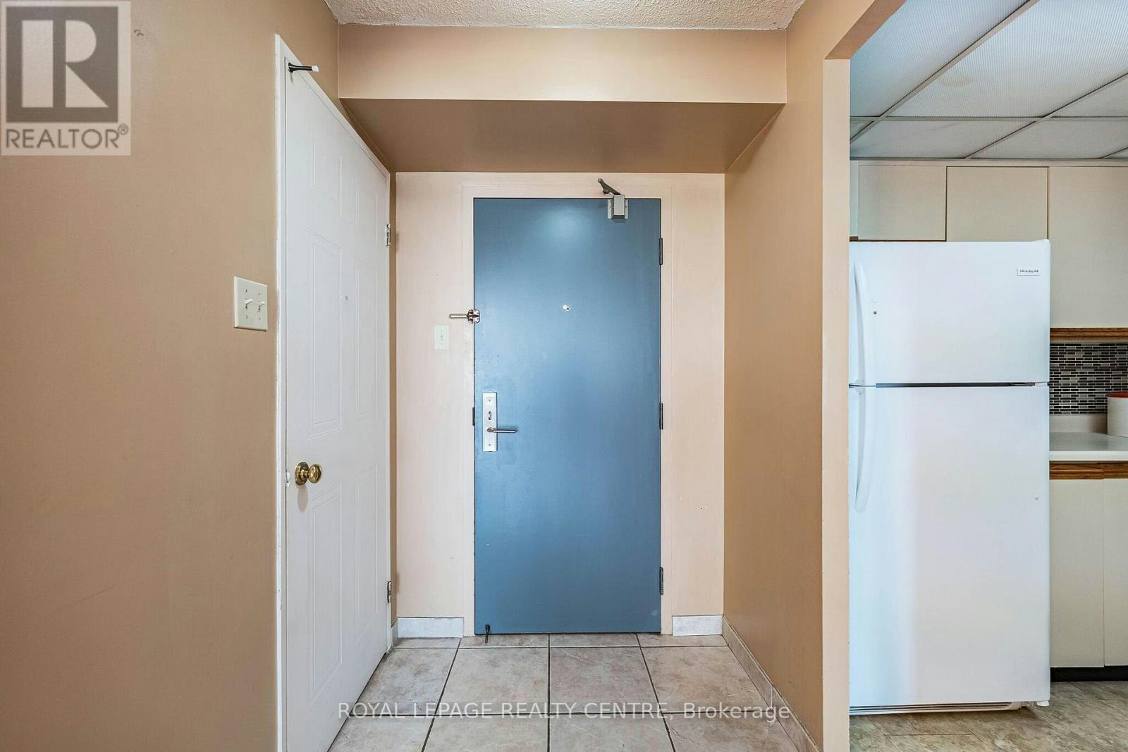 807-25 Fairview Road W, Mississauga, ON, L5B 3Y8 - 9