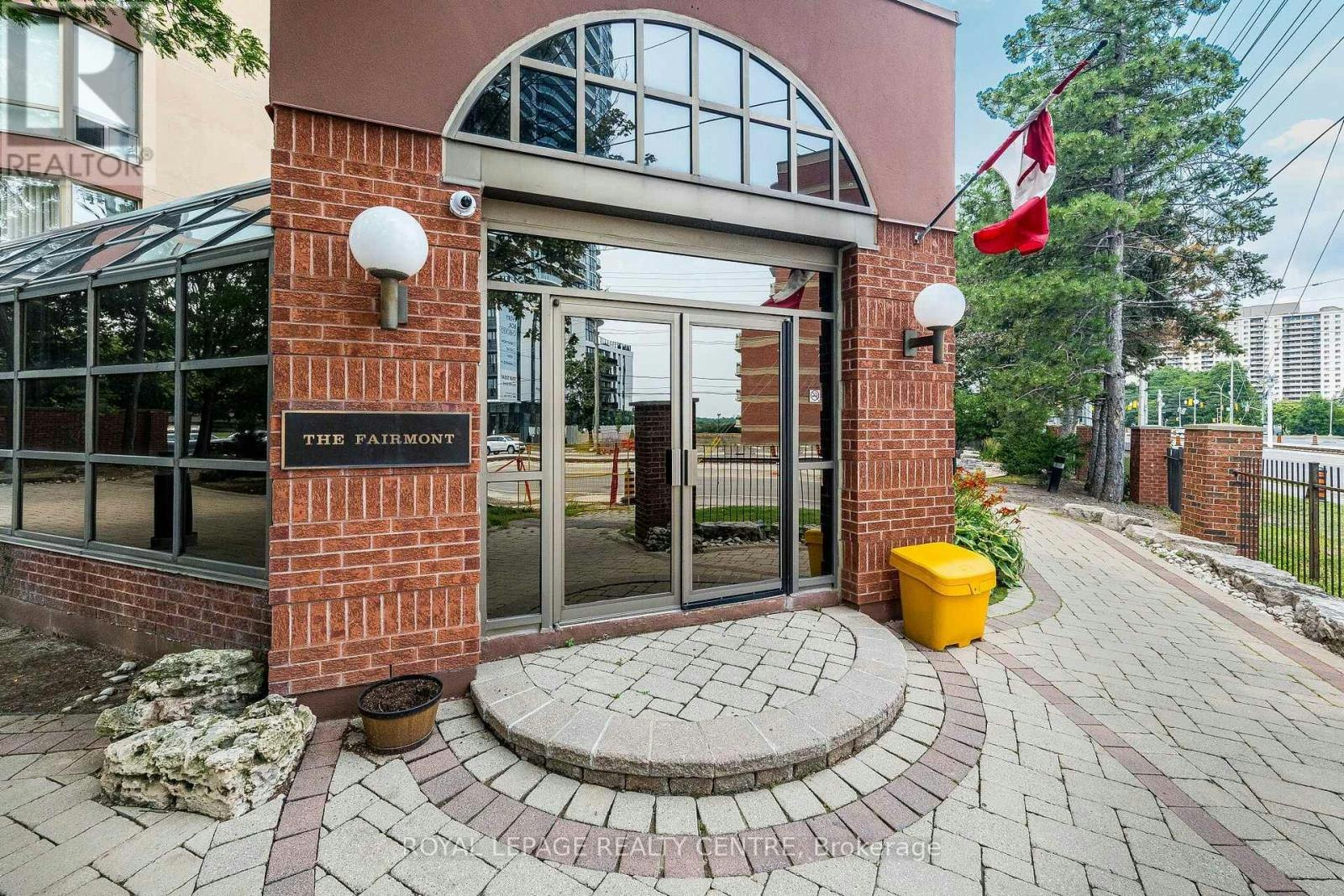 807-25 Fairview Road W, Mississauga, ON, L5B 3Y8 - 4