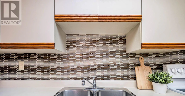 807-25 Fairview Road W, Mississauga, ON, L5B 3Y8 - 21