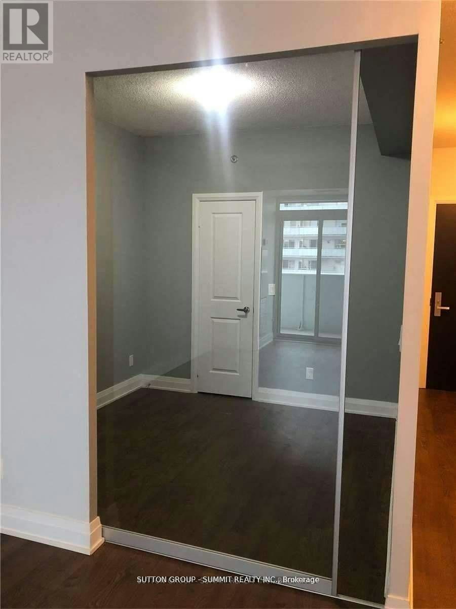 209-55 Speers Road, Oakville, ON, L6K 0H9 - 9