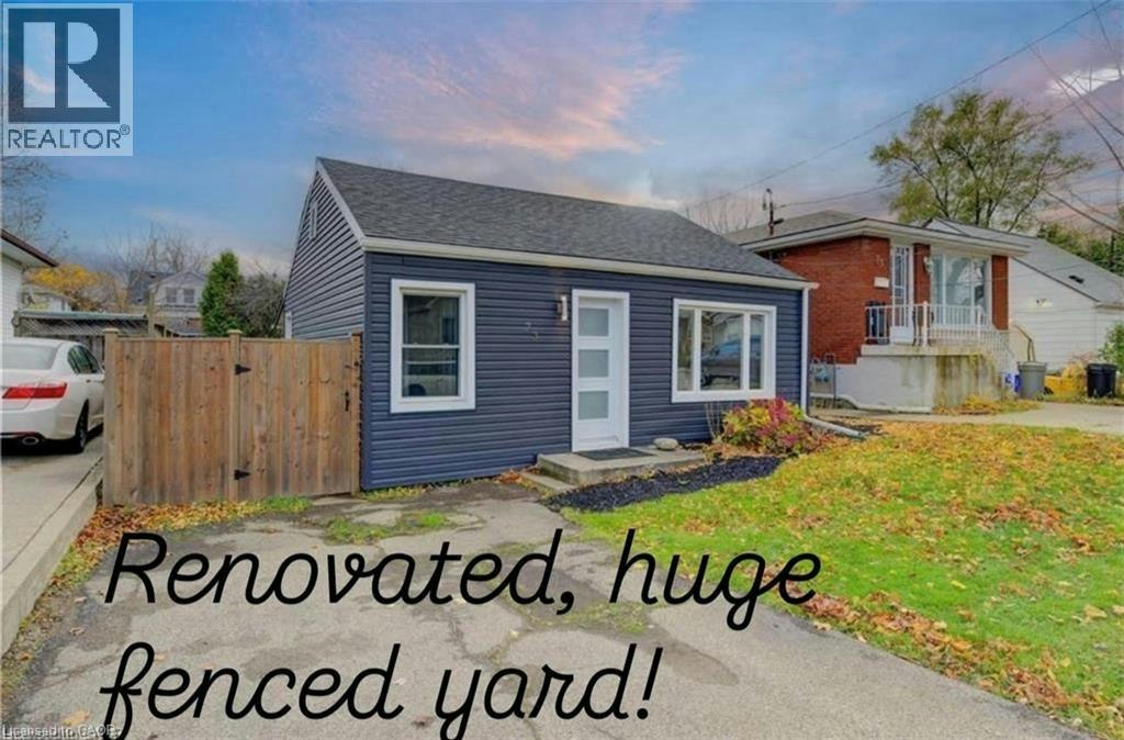 73 33rd Street EAST, Hamilton, ON, L8V 3T3
