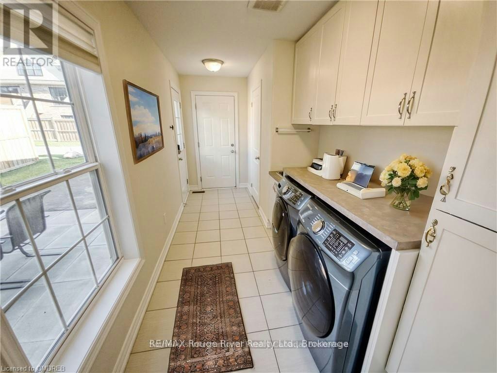 814 Broadway Boulevard, Peterborough, ON, L3C 5M8 - 16