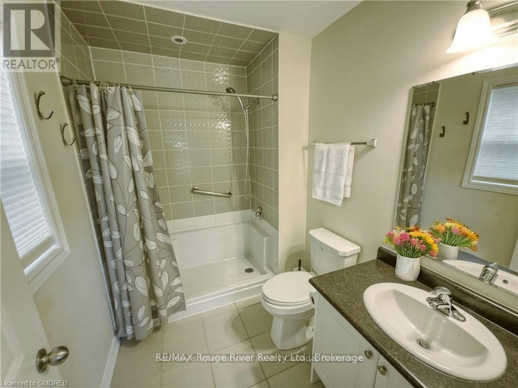 814 Broadway Boulevard, Peterborough, ON, L3C 5M8 - 14