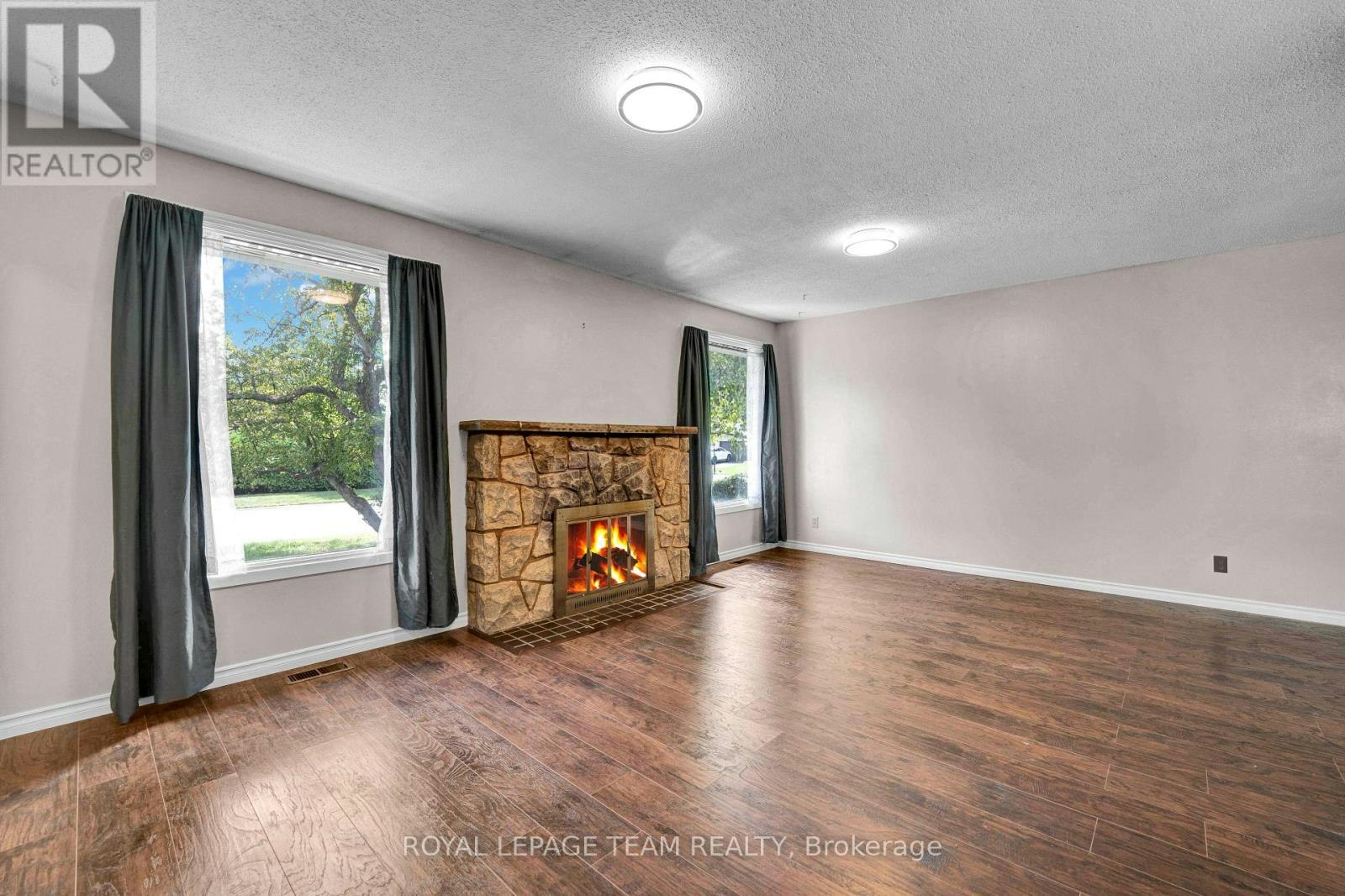 101 Country Lane W, Ottawa, ON, K2L 1J4 - 16