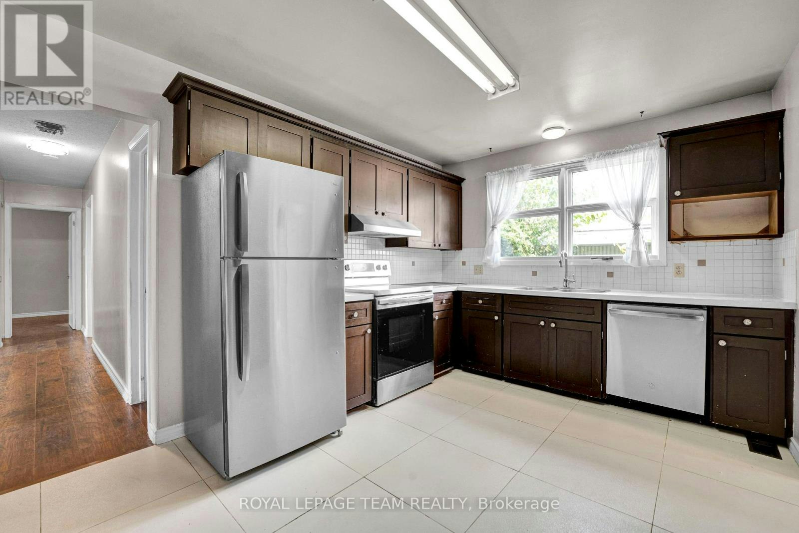 101 Country Lane W, Ottawa, ON, K2L 1J4 - 12