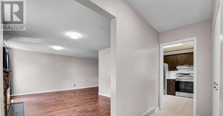101 Country Lane W, Ottawa, ON, K2L 1J4 - 9