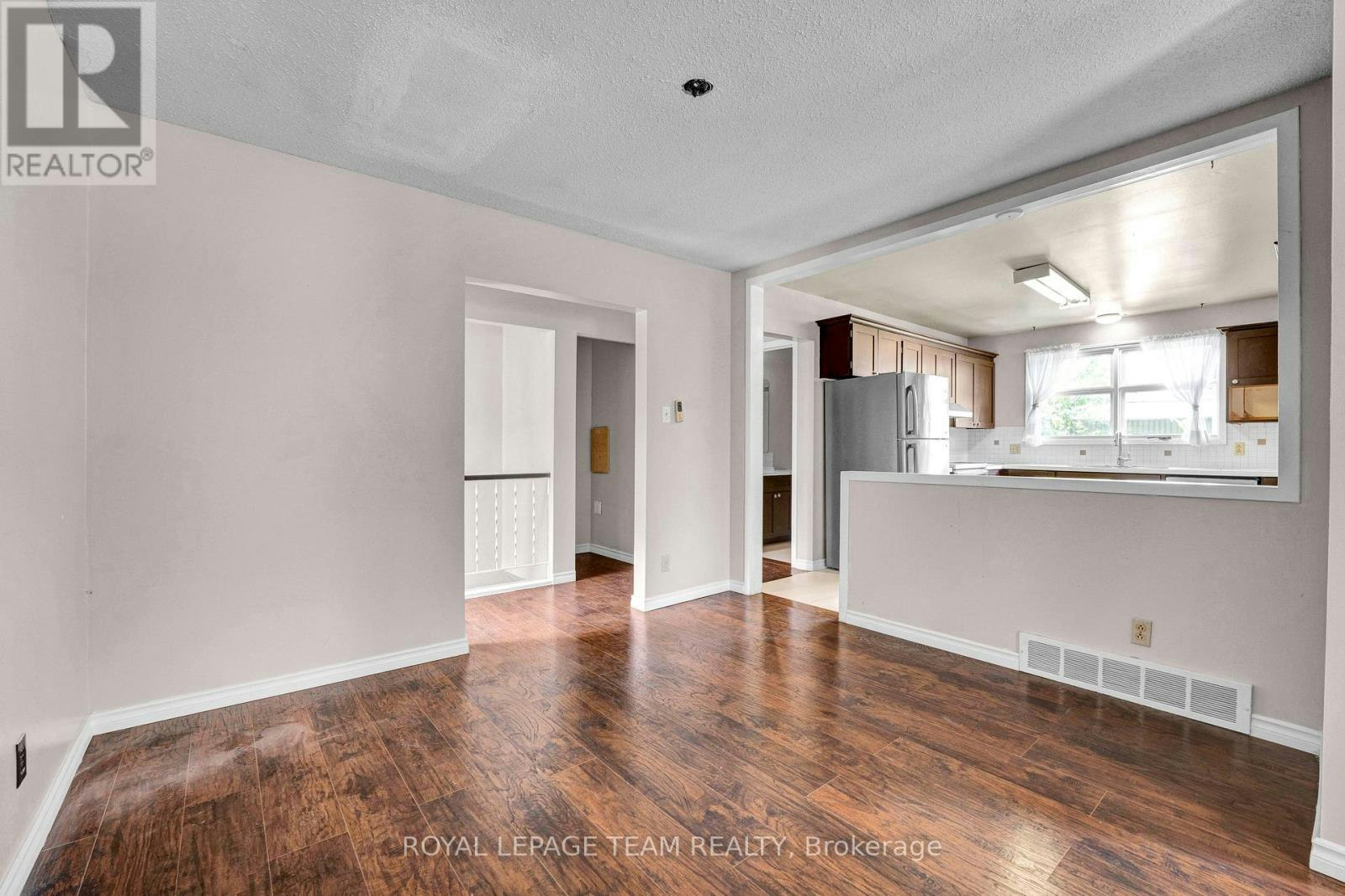 101 Country Lane W, Ottawa, ON, K2L 1J4 - 15