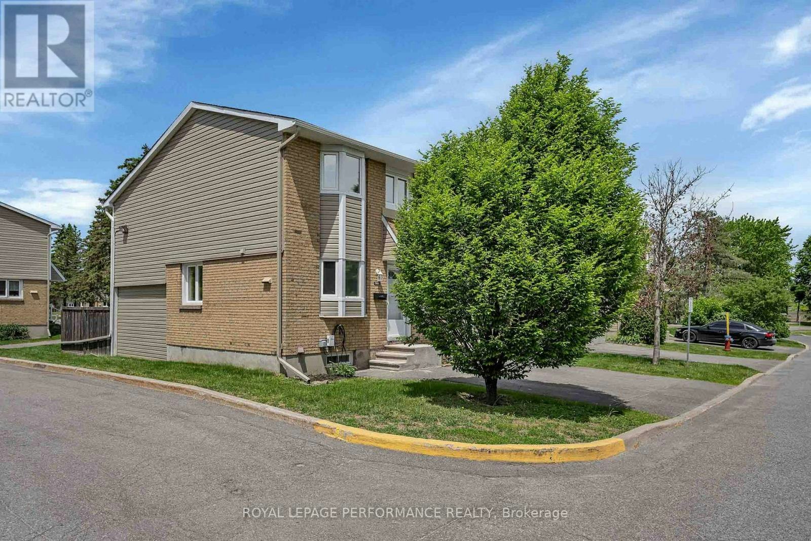 A-1780 Lamoureux Drive, Ottawa, ON, K1E 2N4