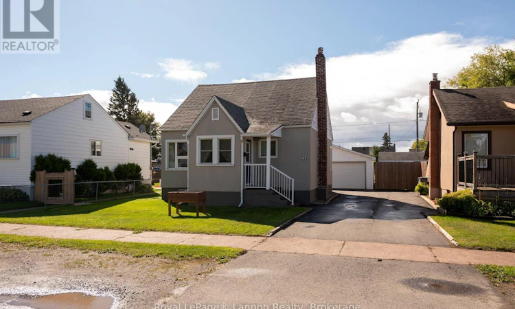 234 Christina Street E