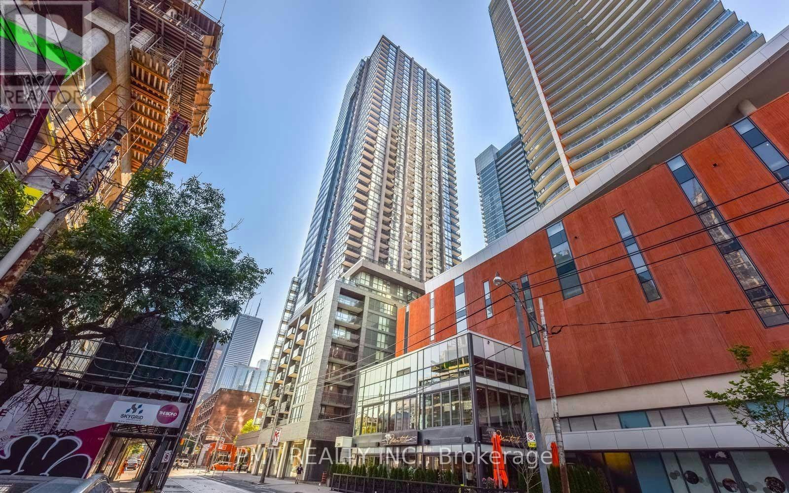 303-295 Adelaide Street W, Toronto, ON, M5V 0L4