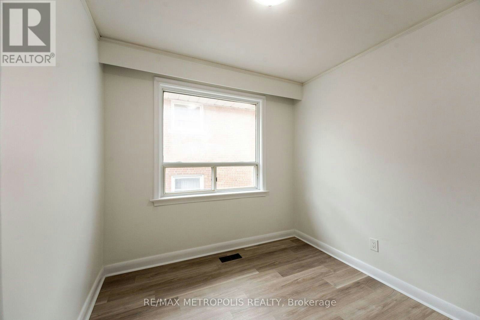 20 Perivale Crescent, Toronto, ON, M1J 2C1 - 38