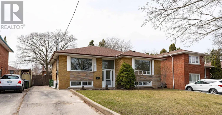 20 Perivale Crescent, Toronto, ON, M1J 2C1 - 2