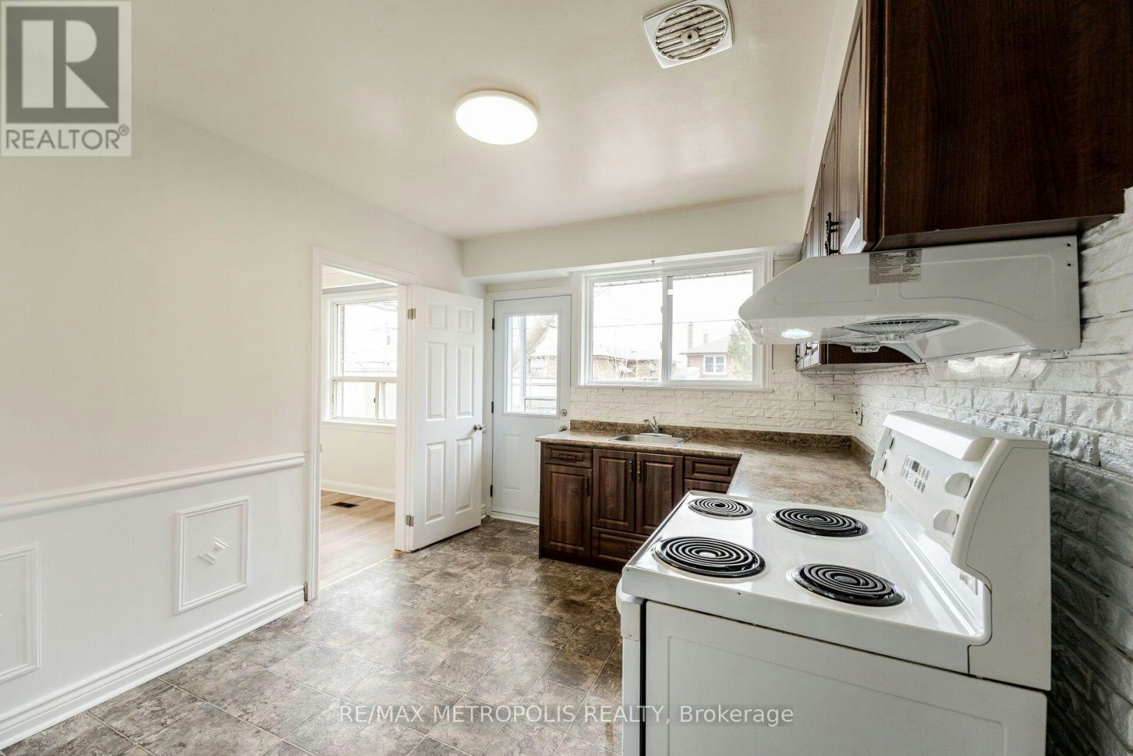 20 Perivale Crescent, Toronto, ON, M1J 2C1 - 20