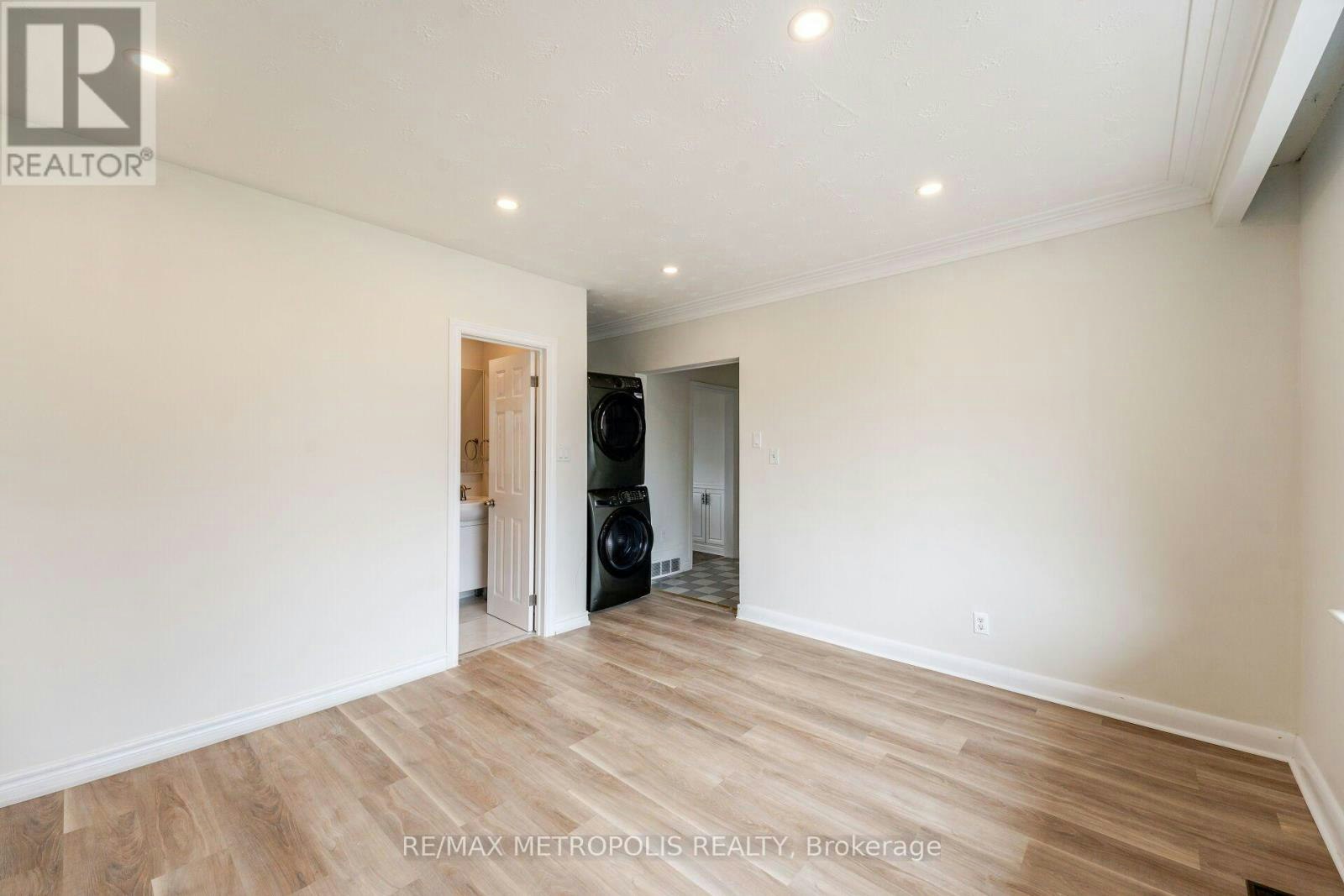 20 Perivale Crescent, Toronto, ON, M1J 2C1 - 14