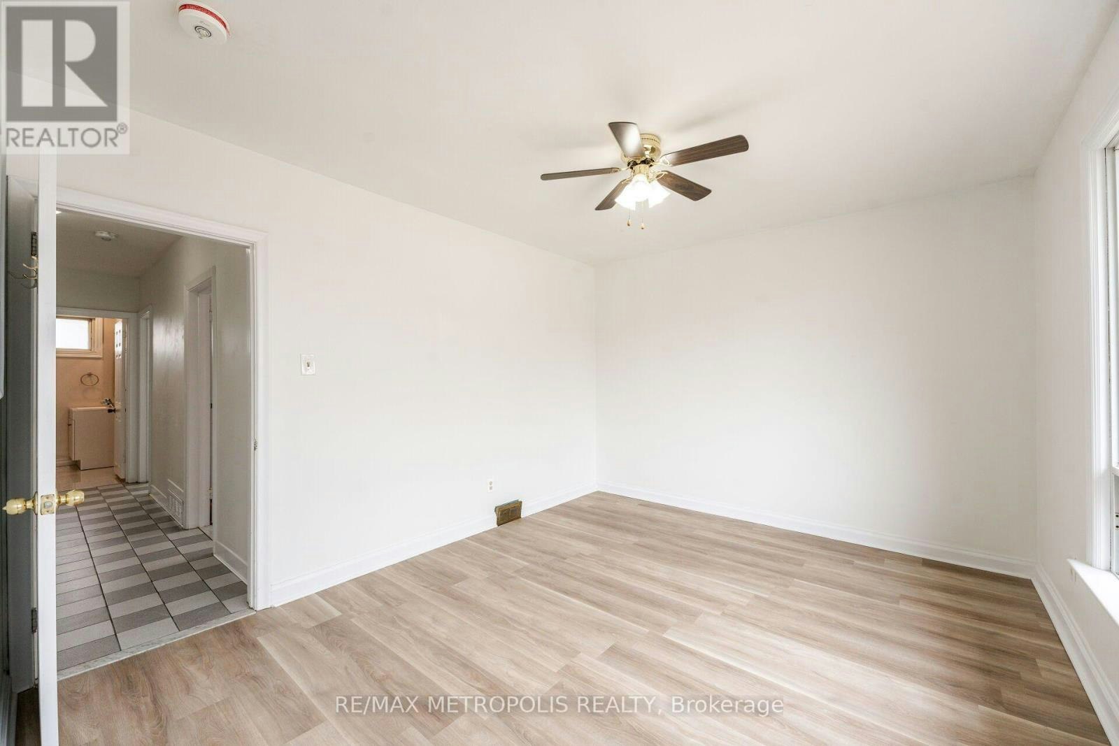 20 Perivale Crescent, Toronto, ON, M1J 2C1 - 34