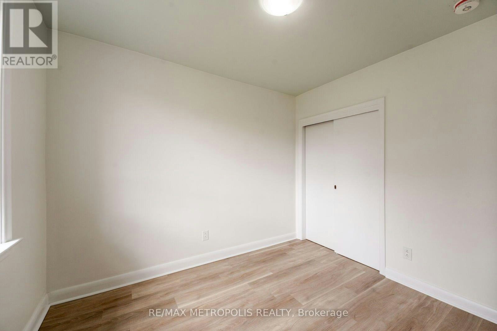 20 Perivale Crescent, Toronto, ON, M1J 2C1 - 42