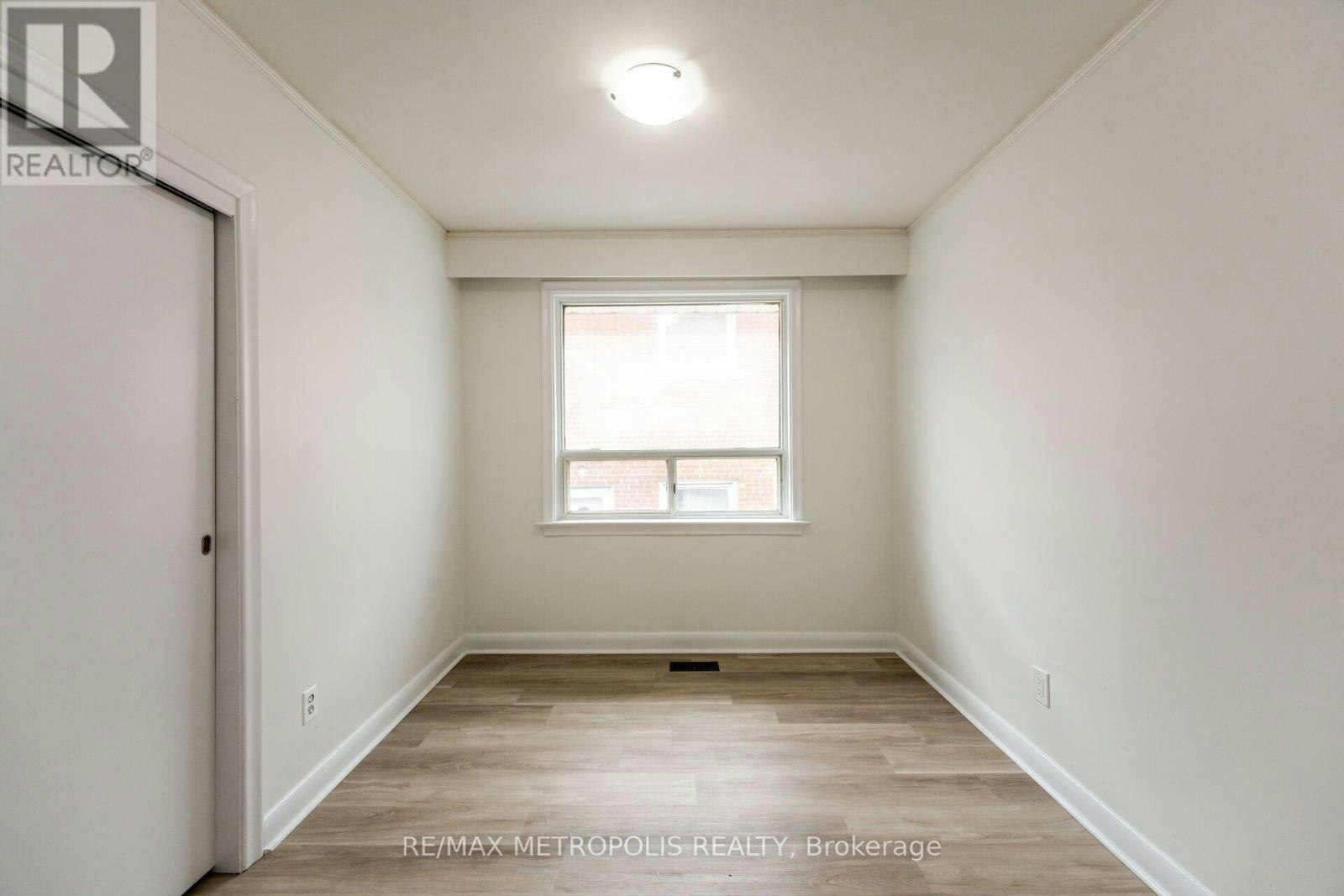 20 Perivale Crescent, Toronto, ON, M1J 2C1 - 36