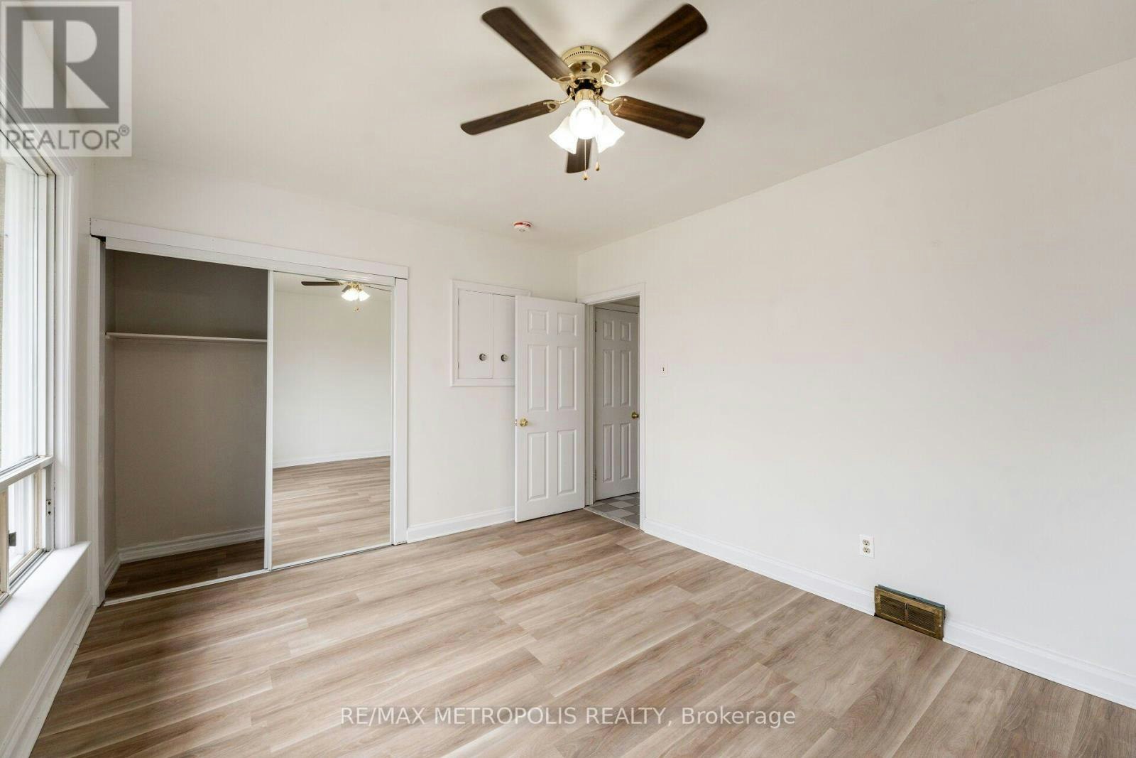 20 Perivale Crescent, Toronto, ON, M1J 2C1 - 33