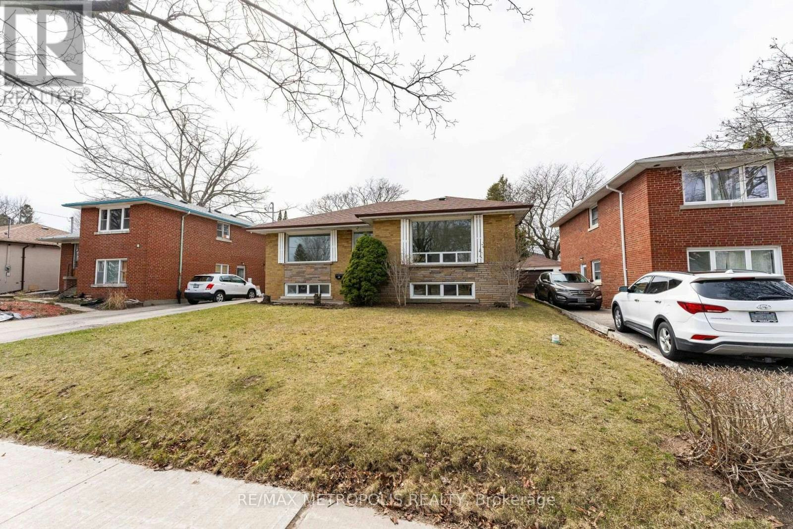 20 Perivale Crescent, Toronto, ON, M1J 2C1 - 5