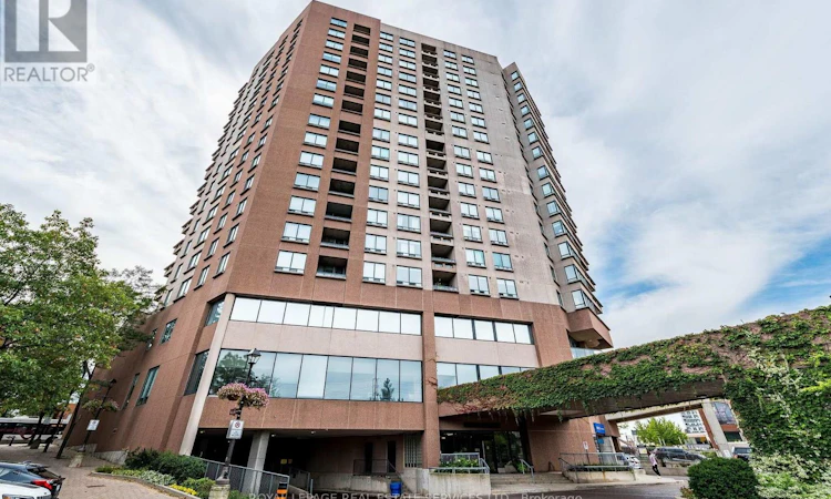 PH7-1 Belvedere Court
