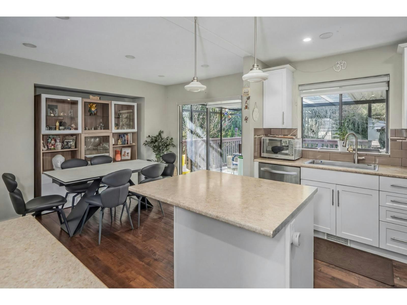 1981 158a Street, Surrey, BC, V4A 7M3 - 14