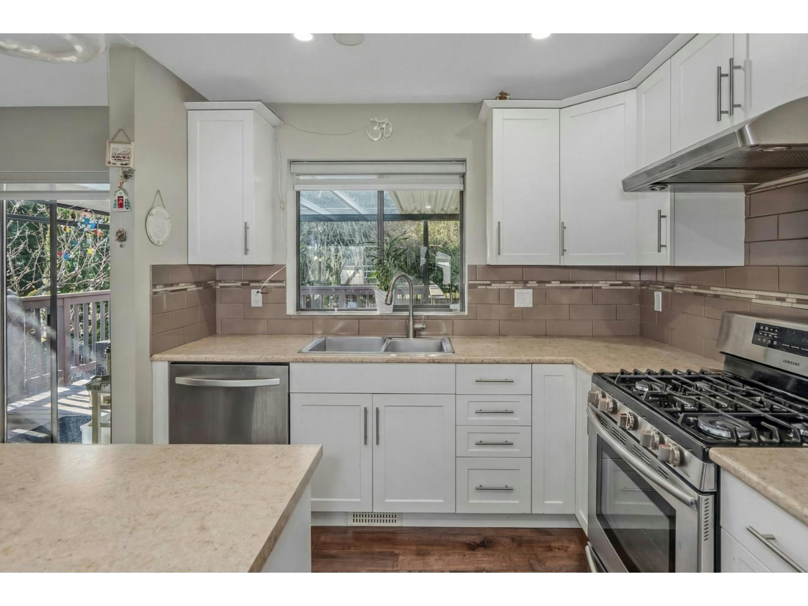 1981 158a Street, Surrey, BC, V4A 7M3 - 15