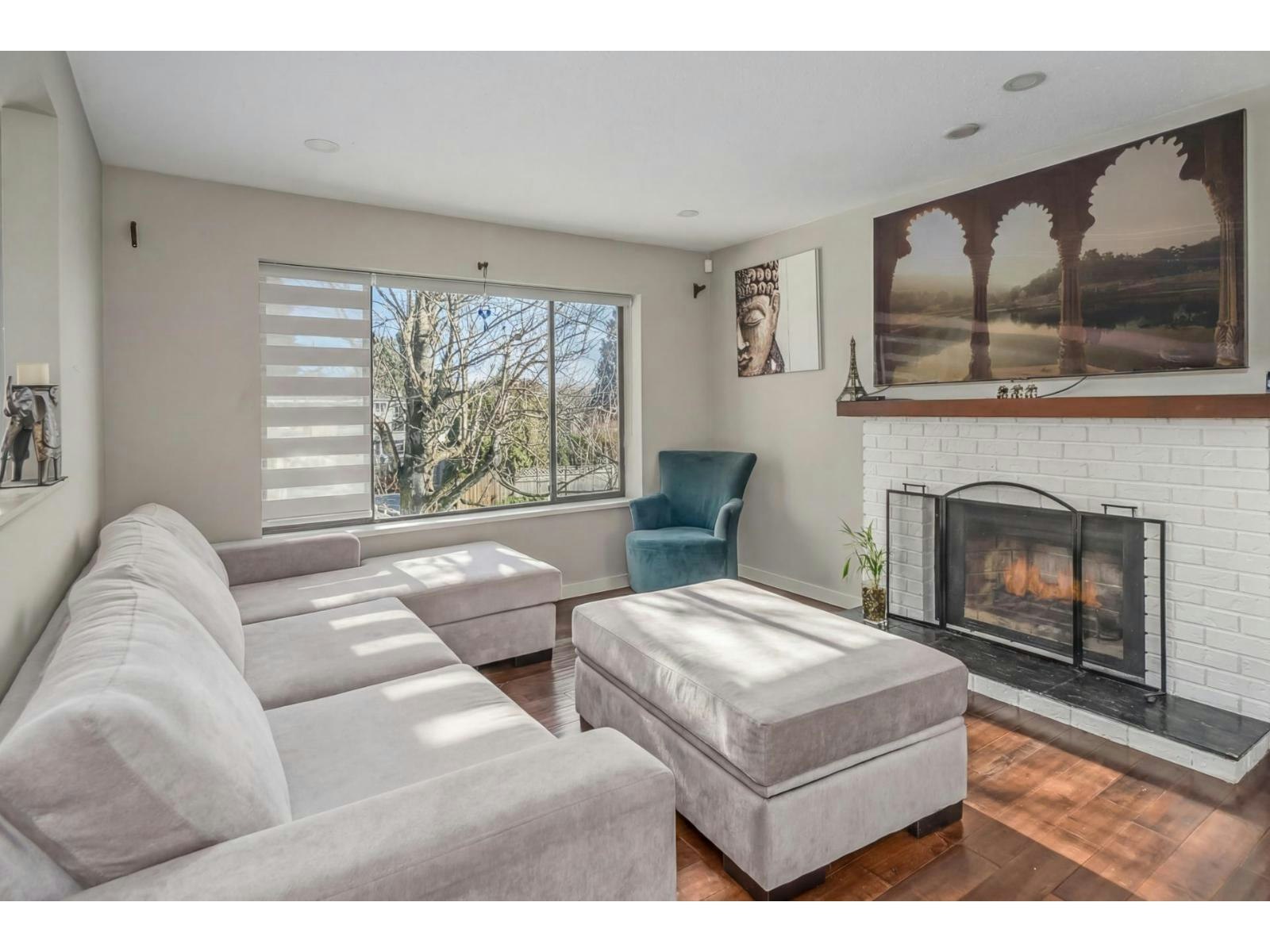 1981 158a Street - 4