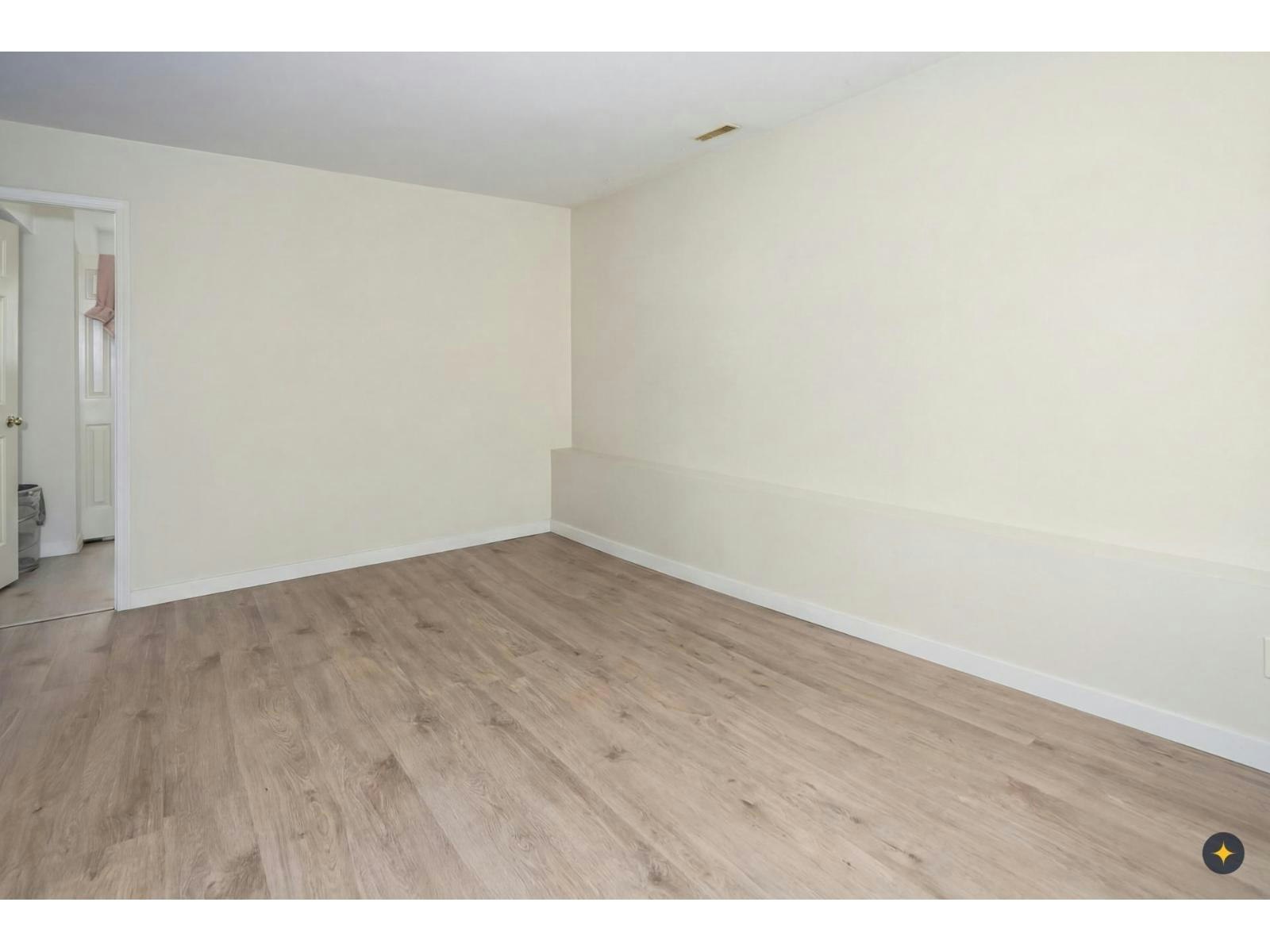 1981 158a Street, Surrey, BC, V4A 7M3 - 25