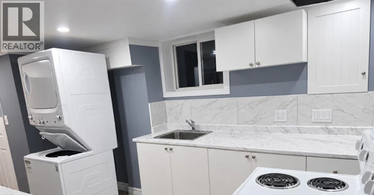 1106 LOWER-1108 Elm Avenue, Windsor, ON, N9A 5H7 - 3