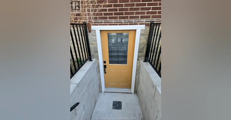 1106 LOWER-1108 Elm Avenue, Windsor, ON, N9A 5H7 - 7