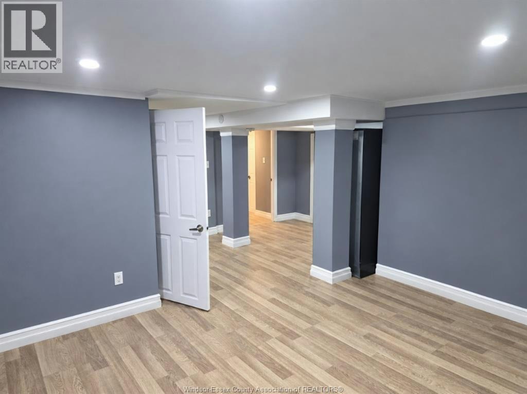 1106 LOWER-1108 Elm Avenue, Windsor, ON, N9A 5H7 - 6