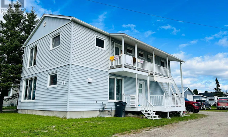 7 Brunelle Road N