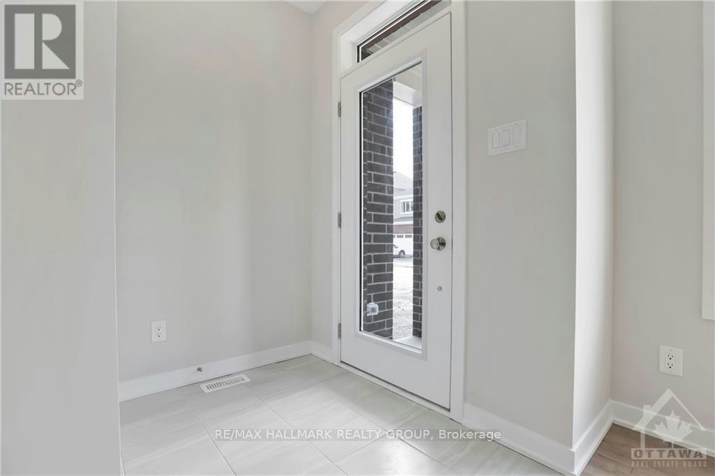 3061 Travertine Way, Manotick, ON, K2J 6W6 - 3