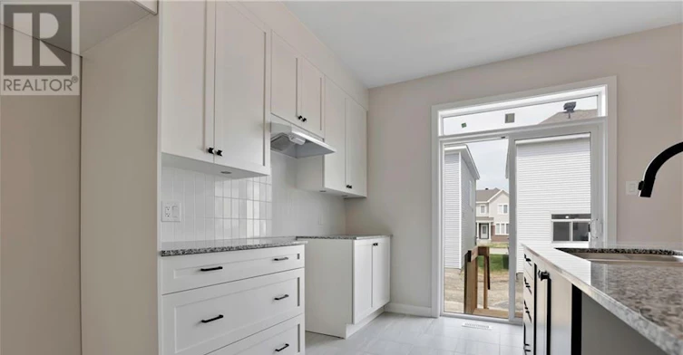 3061 Travertine Way, Manotick, ON, K2J 6W6 - 8
