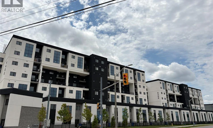 474-4400 Laurier Parkway