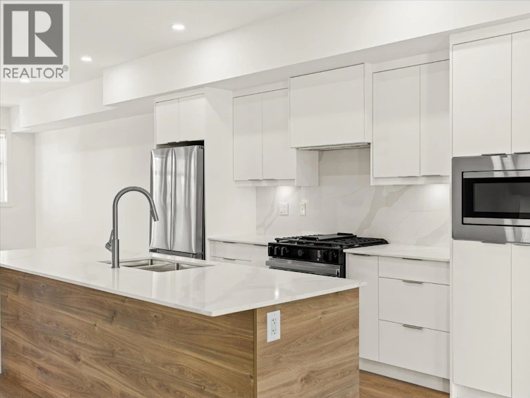 116-5300 Main Street, Kelowna, BC, V1W 0C1 - 10