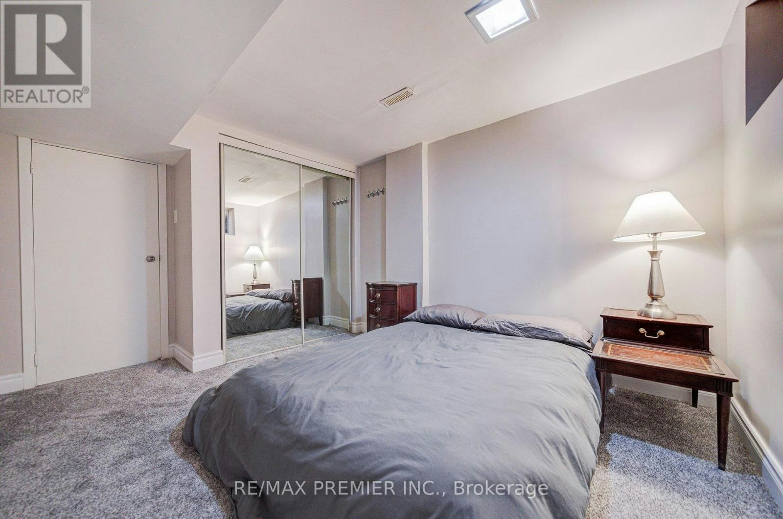 1-224 Lippincott Street, Toronto, ON, M5S 2P5 - 11