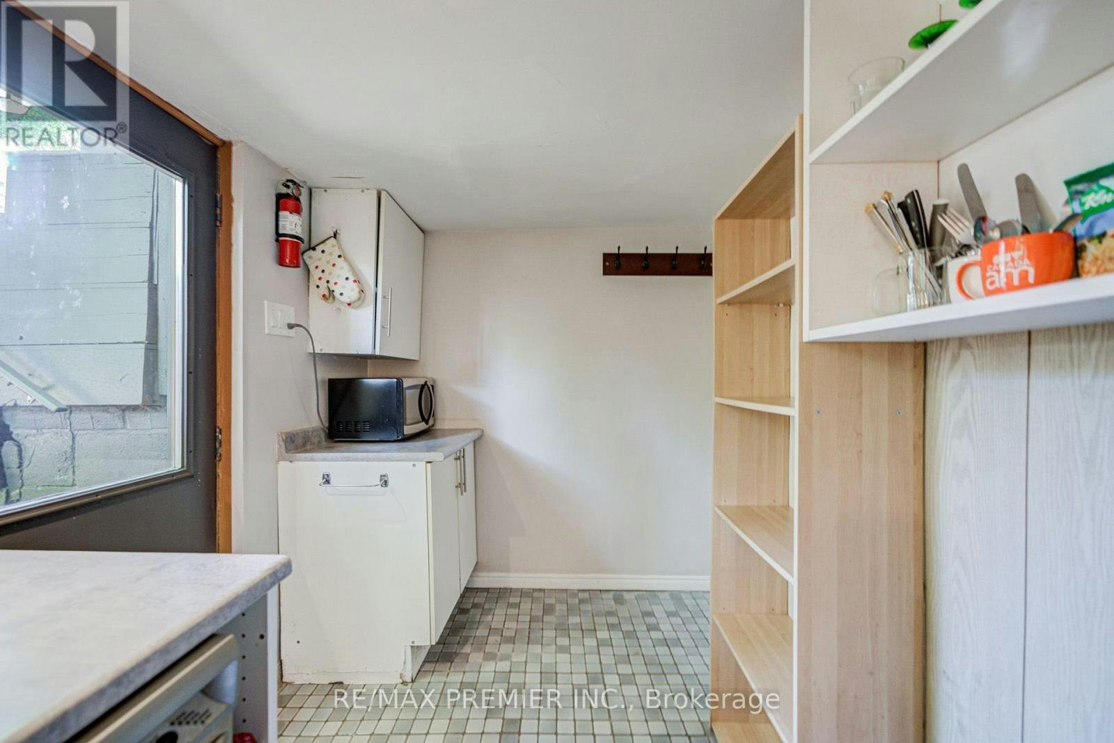1-224 Lippincott Street, Toronto, ON, M5S 2P5 - 4