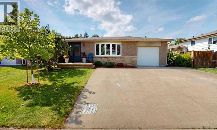 18 Larkspur Lane