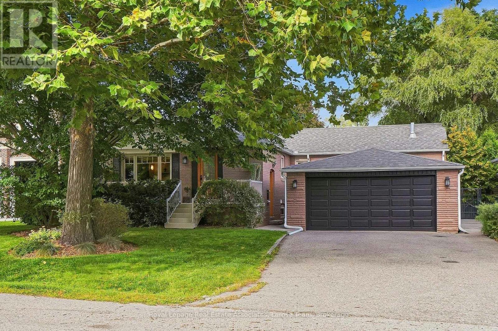 1511 Leda Avenue, Mississauga, ON, L5G 4B9