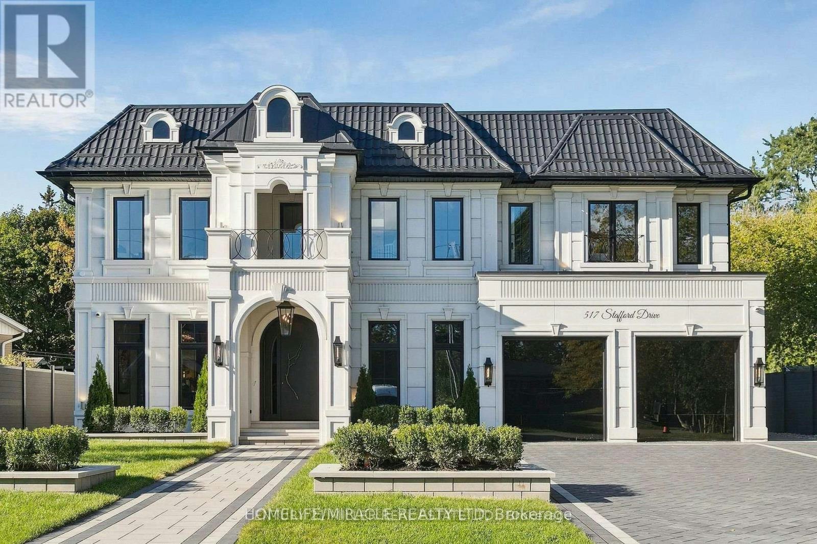 517 Stafford Drive, Oakville, ON, L6L 4M4