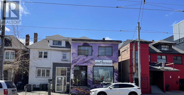 3-2257 Dundas Street W, Toronto, ON, M6R 1X6
