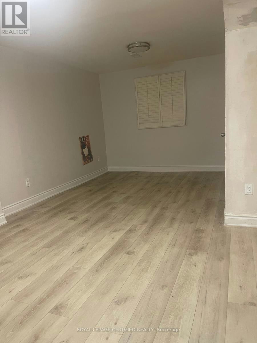 BSMT-211 Macedonia Crescent, Mississauga, ON, L5B 3R8 - 4