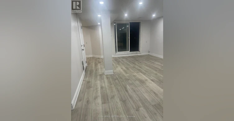 BSMT-211 Macedonia Crescent, Mississauga, ON, L5B 3R8 - 3